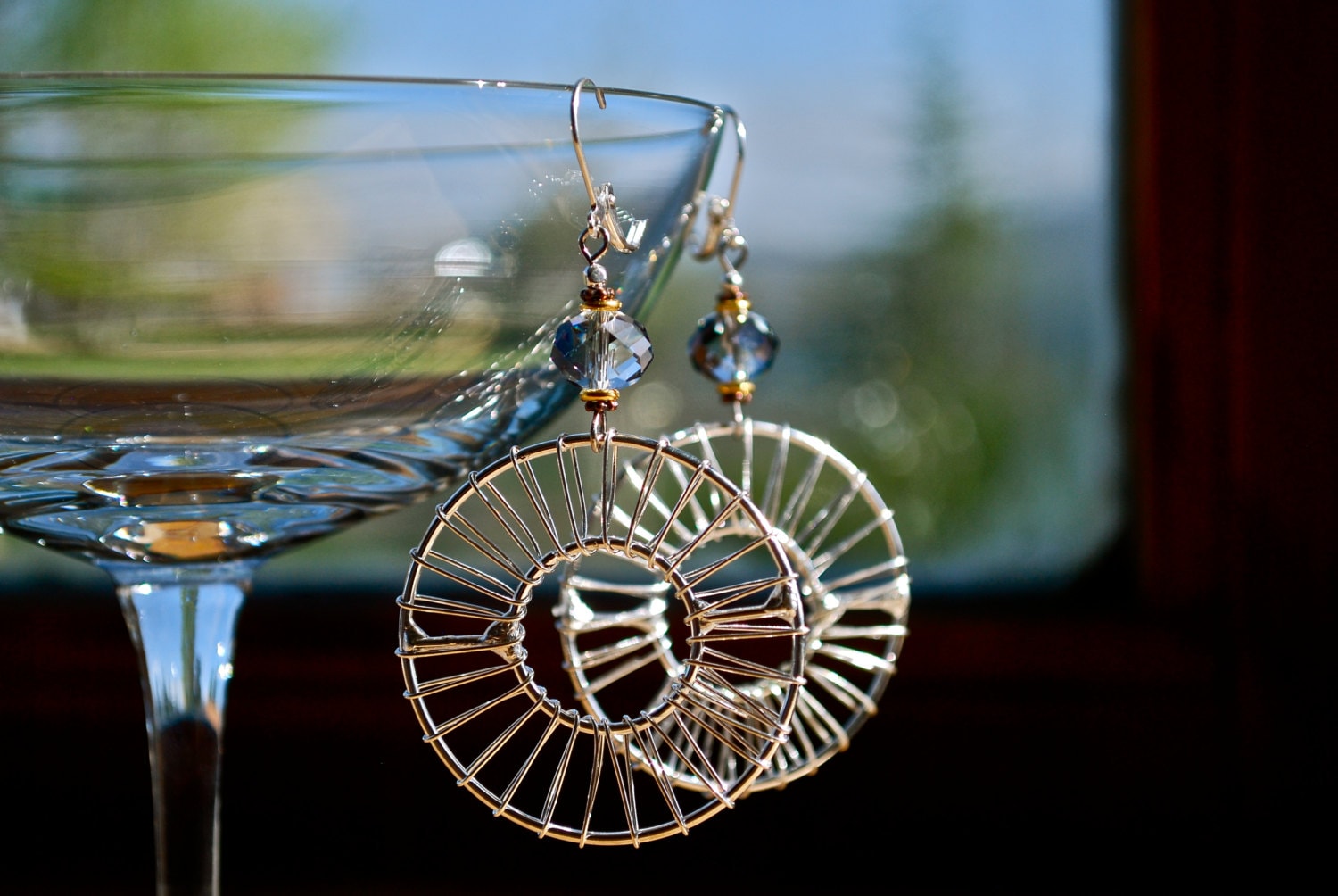 Einzigartige Rund Gerippt, Auffällige Ohrringe Silber Farbigen, Geringes Gewicht. Sie Sind Große Geschenke Für Alle Gelegenheiten Einzigartige Rund Gerippt, Auffällige Ohrringe Silber Farbigen, Geringes Gewicht. Sie Sind Große Geschenke Für Alle Gelegenheiten von KmKDesignsPC