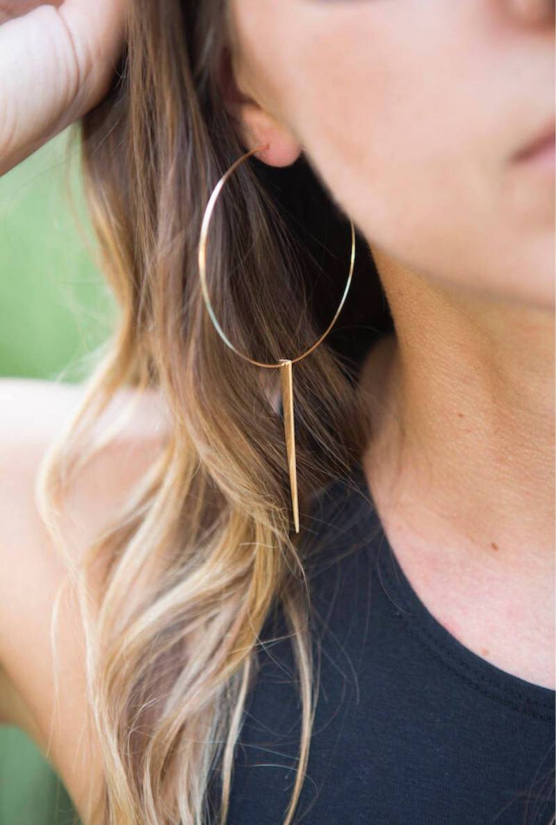 Spike Hoop Earrings Dünne Moderne Creolen Aus Gold-Filled Oder Sterling Silber - Hohe Qualität Statement Ohrringe Leicht, Minimal von KmichaelStyle