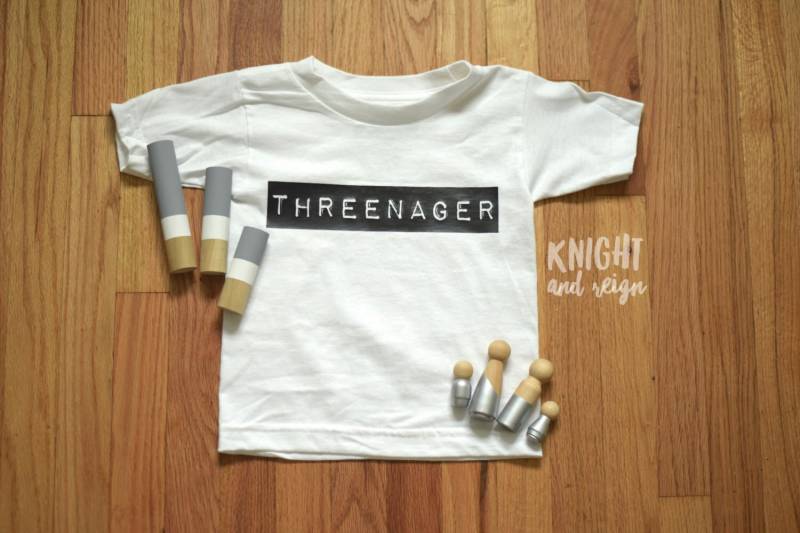 3T Dreier Block Style Kleinkind Shirt von KnightAndReign