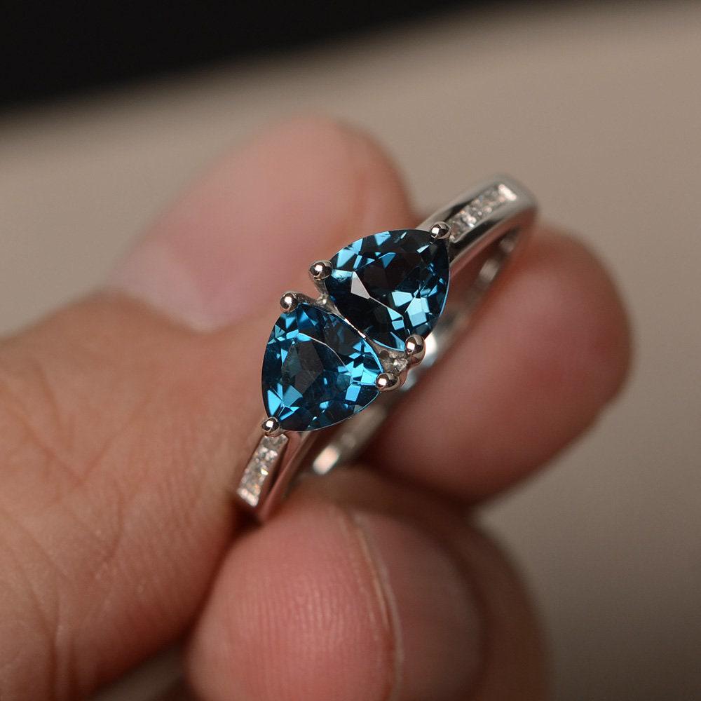 Echt London Blau Topas Ringe Trillion Cut Blaue Edelsteine Silber Ring Vorschlag von KnightJewelry
