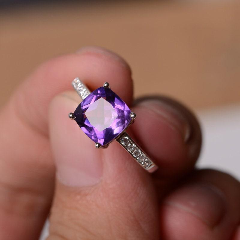 Echte Natürliche Amethyst Ring Lila Quarz Kristall Edelstein Schmuck Kissenschliff Sterling Silber von KnightJewelry