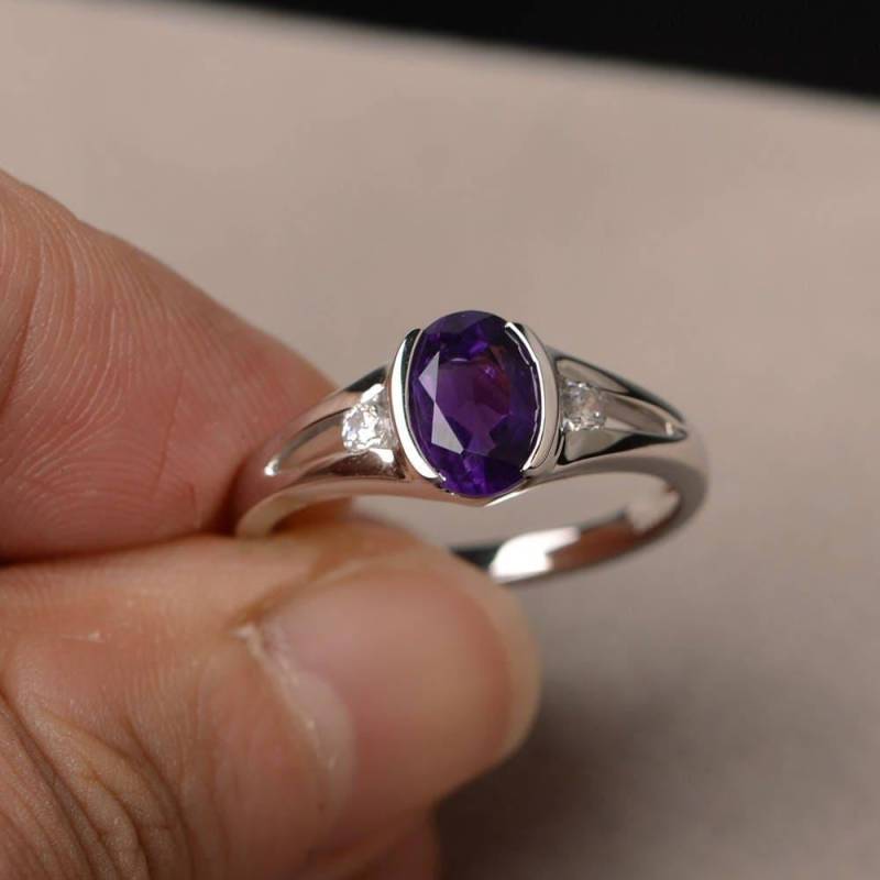 Echte Natürliche Amethyst Ring Verlobungsring Sterling Silber Oval Geschnitten Edelstein Februar Birthstone von KnightJewelry