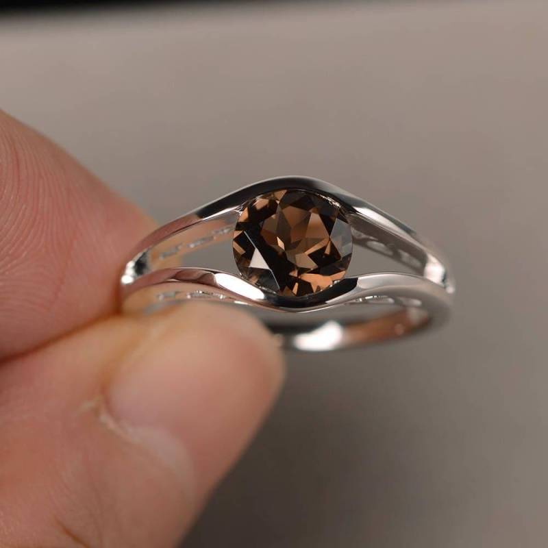 Echte Natürliche Rauchquarz Ring Jahrestag Rund Geschnitten Edelstein Solitär Sterling Silber von KnightJewelry