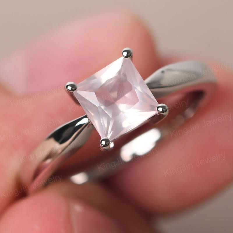 Echter Rosenquarz Statement Ring Sterling Silber Princess Cut Minimalist von KnightJewelry