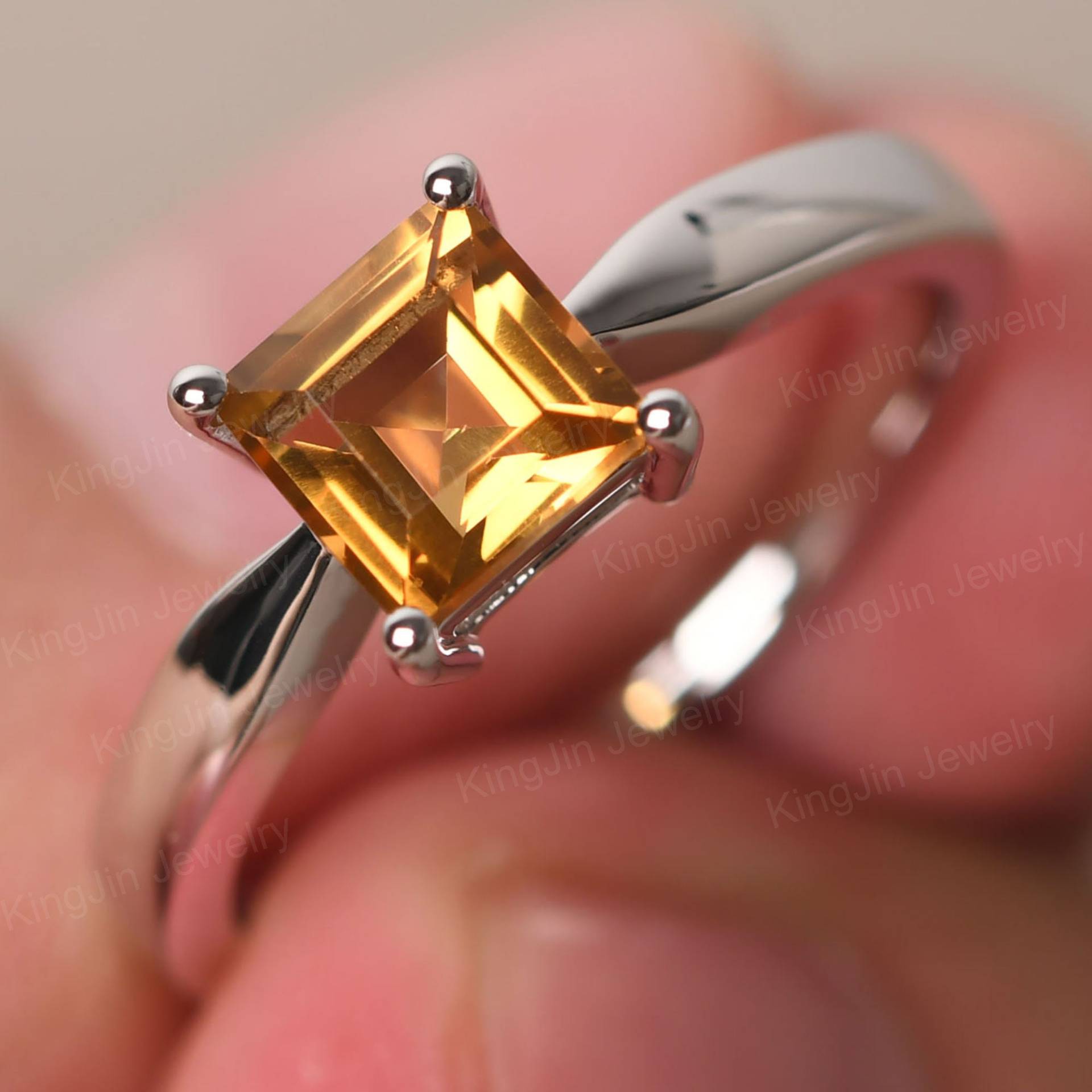 Einzigartige Citrin Versprechen Ring Sterling Silber Square Cut Gelber Stein November Birthstone Einzigartige Citrin Versprechen Ring Sterling Silber Square Cut Gelber Stein November Birthstone von KnightJewelry