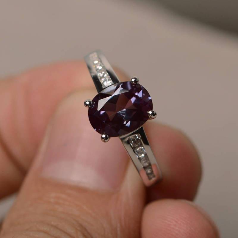 Hochzeit Ring Alexandrit Oval Cut Edelsteine Farbwechsel Edelstein Juni Birthstone Sterling Silber von KnightJewelry