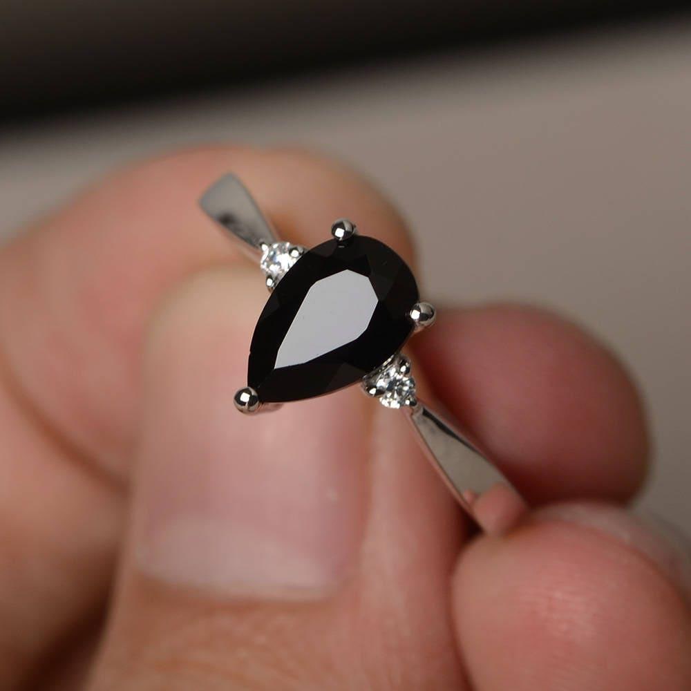Jubiläumsring Natürliche Schwarze Spinell Ring Edelsteine Sterling Silber Pear Cut Edelstein von KnightJewelry
