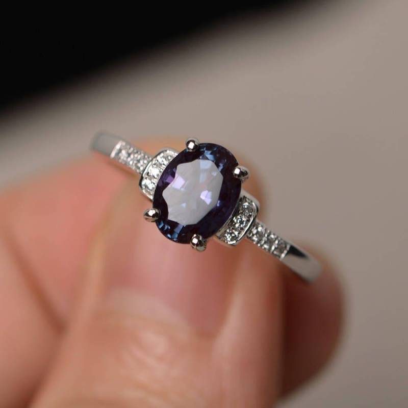 Labradorit Sterling Silber Ring Verlobung Oval Geschnitten Edelstein Juni Birthstone von KnightJewelry