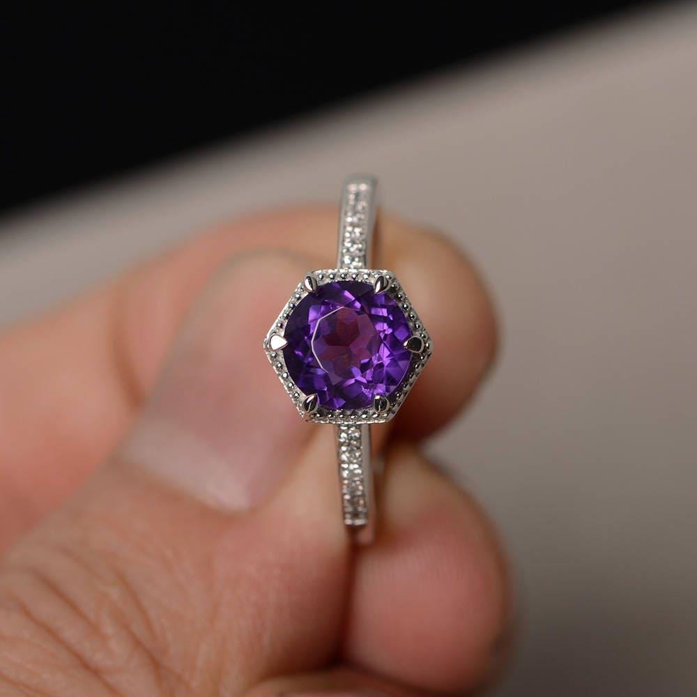 Lila Amethyst Ring Silber Rundschliff Verlobungsring Versprechen von KnightJewelry
