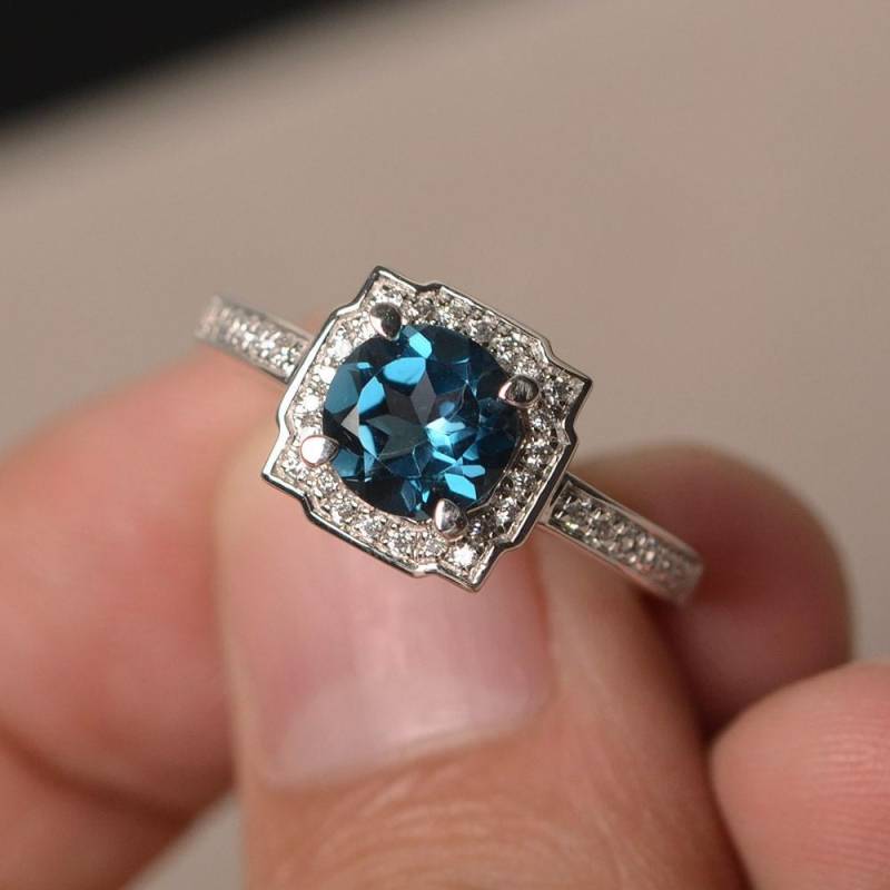 London Blautopas Ring Rund Schnitt Blauer Edelstein Quadrat Halo Massiv Silber Versprechen von KnightJewelry