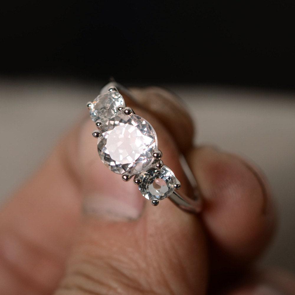 Morganit Ring Drei-Stein-Ring Sterling Silber Verlobungsring von KnightJewelry