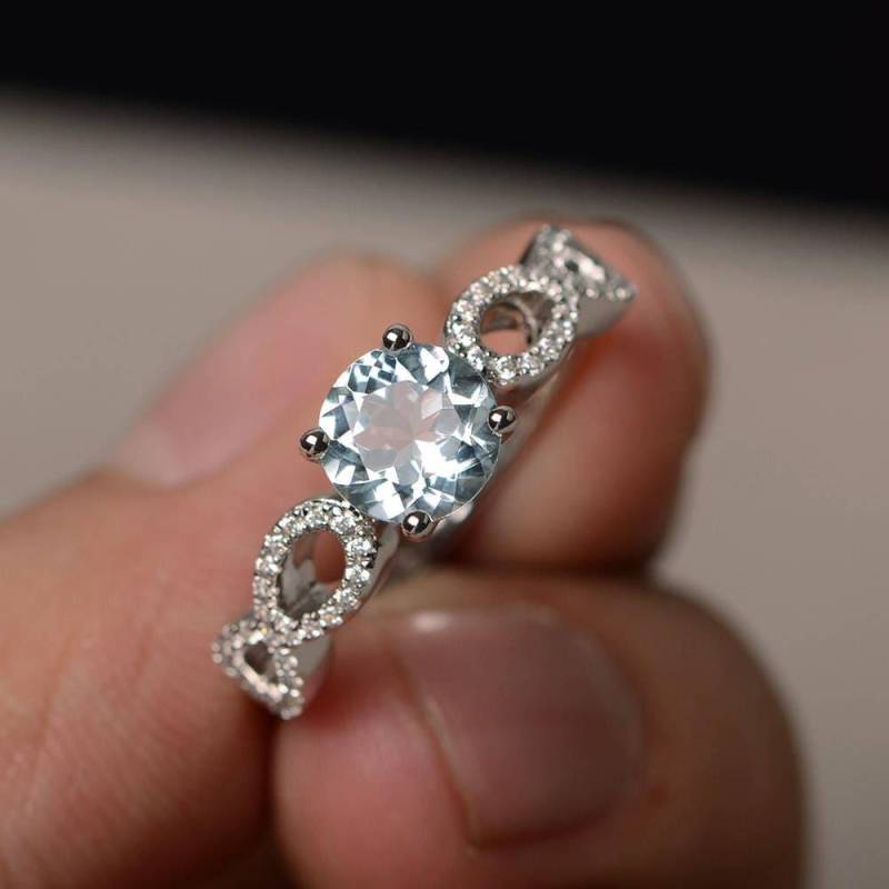 Natürliche Blaue Aquamarine Ringe Vorschlag Sterling Silber Runde Geschnittene März Birthstone von KnightJewelry