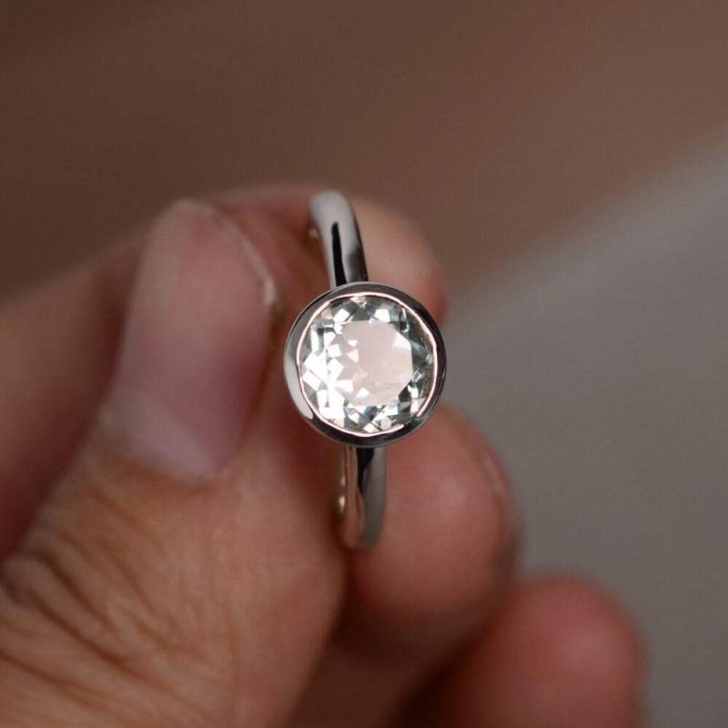 Natürliche Grüne Amethyst Ring Silber Edelstein Lünette Hochzeit Jahrestag von KnightJewelry