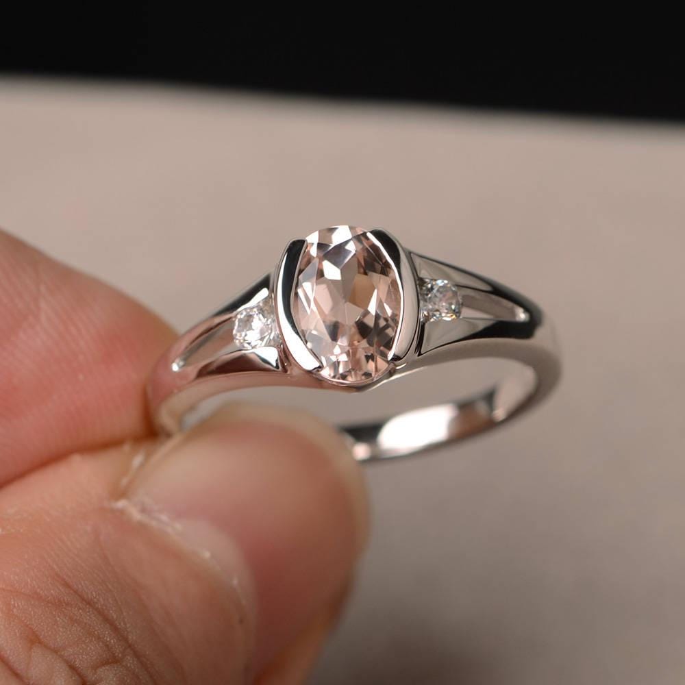 Natürliche Rosa Morganit Verlobungsring Oval Cut Rosa Edelstein Sterling Silber Ring Lünette Einstellung von KnightJewelry