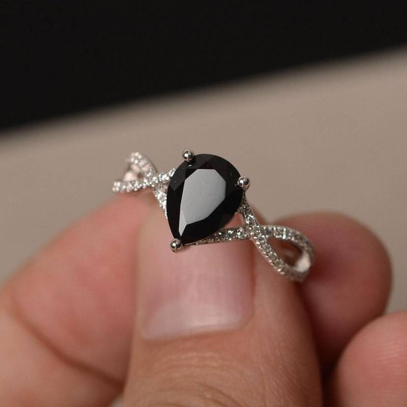 Natürliche Schwarze Spinell Ring Edelsteine Sterling Silber Birne Geschnitten Edelstein Jubiläumsring von KnightJewelry