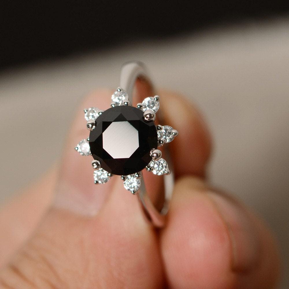 Natürliche Schwarze Spinell Ring Sterling Silber Runde Geschnittene Edelstein von KnightJewelry