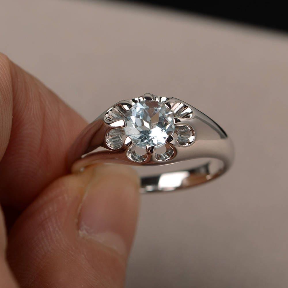 Natürlicher Aquamarin Ring Verlobungsring Sterling Silber Rundschliff Blauer Edelstein März Birthstone Solitaire von KnightJewelry
