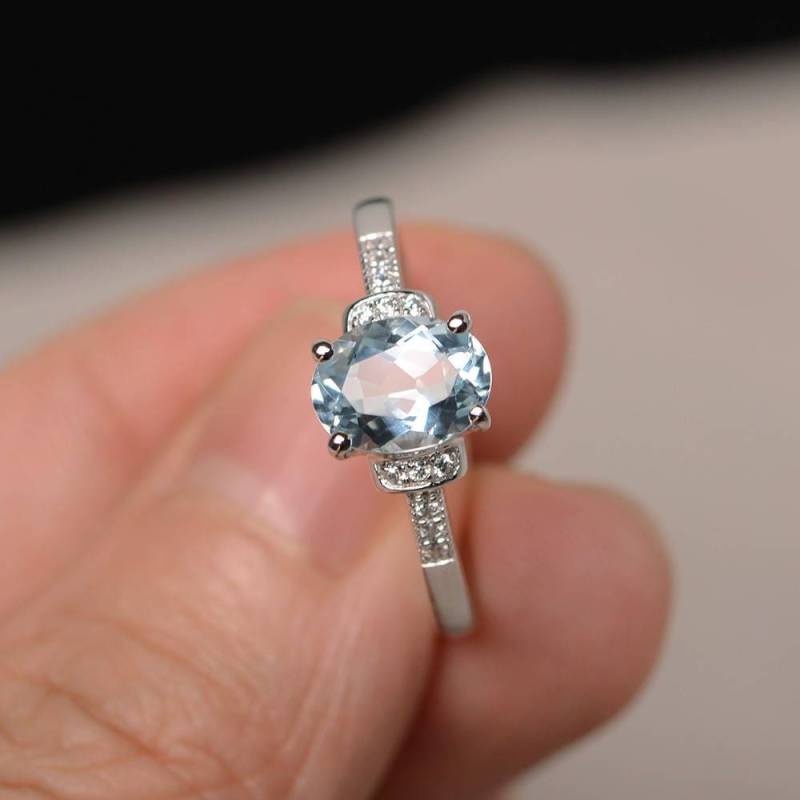 Natürlicher Aquamarin Sterling Silber Ring Oval Cut Hochzeit Versprechen Blauer Edelstein März Birthstone von KnightJewelry