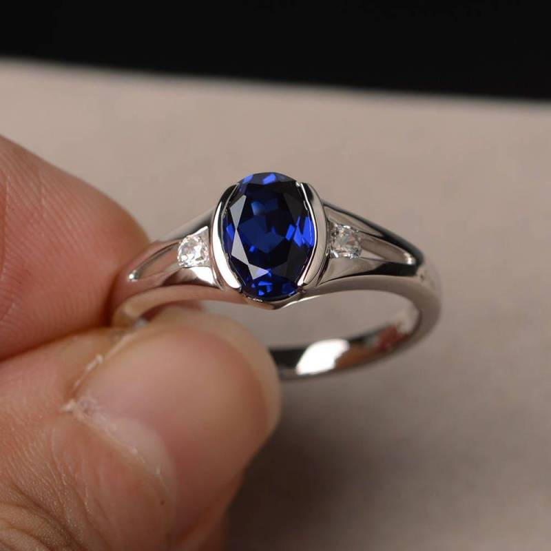Oval Cut Lab Sapphire Ring Versprechen Blauer Edelstein Sterling Silber September Birthstone von KnightJewelry