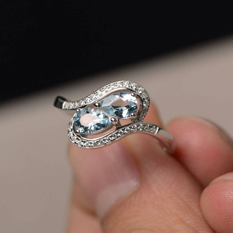 Pear Cut Trauringe Natürlicher Blauer Aquamarin Ringe Silberringe März Birthstone Prong Setting von KnightJewelry