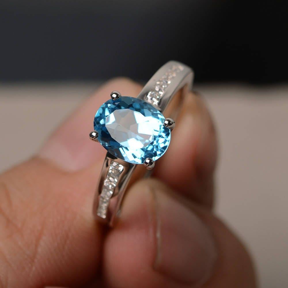 Schweizer Blautopas Ehering Ovalschliff Blauer Edelstein Ring Sterling Silber von KnightJewelry