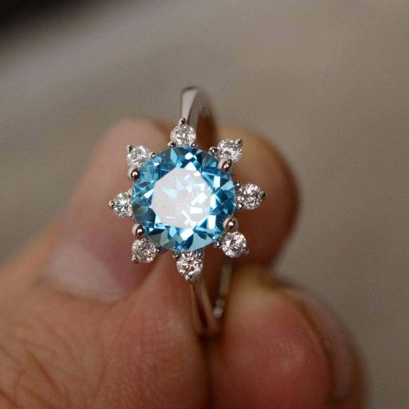 Schweizer Blautopas Ring Sterling Silber Verlobungsring Versprechen Für Sie Natürlicher Edelstein von KnightJewelry