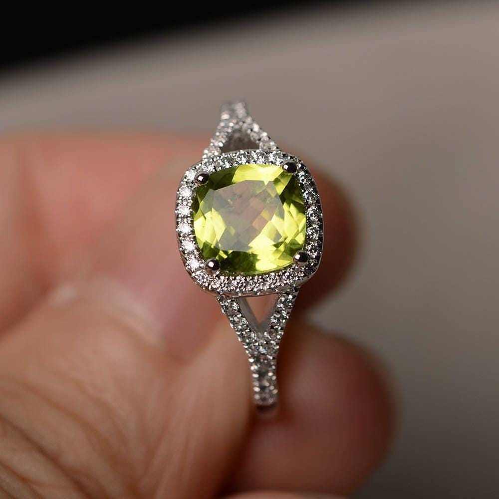 Versprechen Ring Natürliche Grün Peridot Kissen Geschnitten Edelstein August Birthstone Sterling Silber Geschenke Versprechen Ring Natürliche Grün Peridot Kissen Geschnitten Edelstein August Birthstone Sterling Silber Geschenke von KnightJewelry