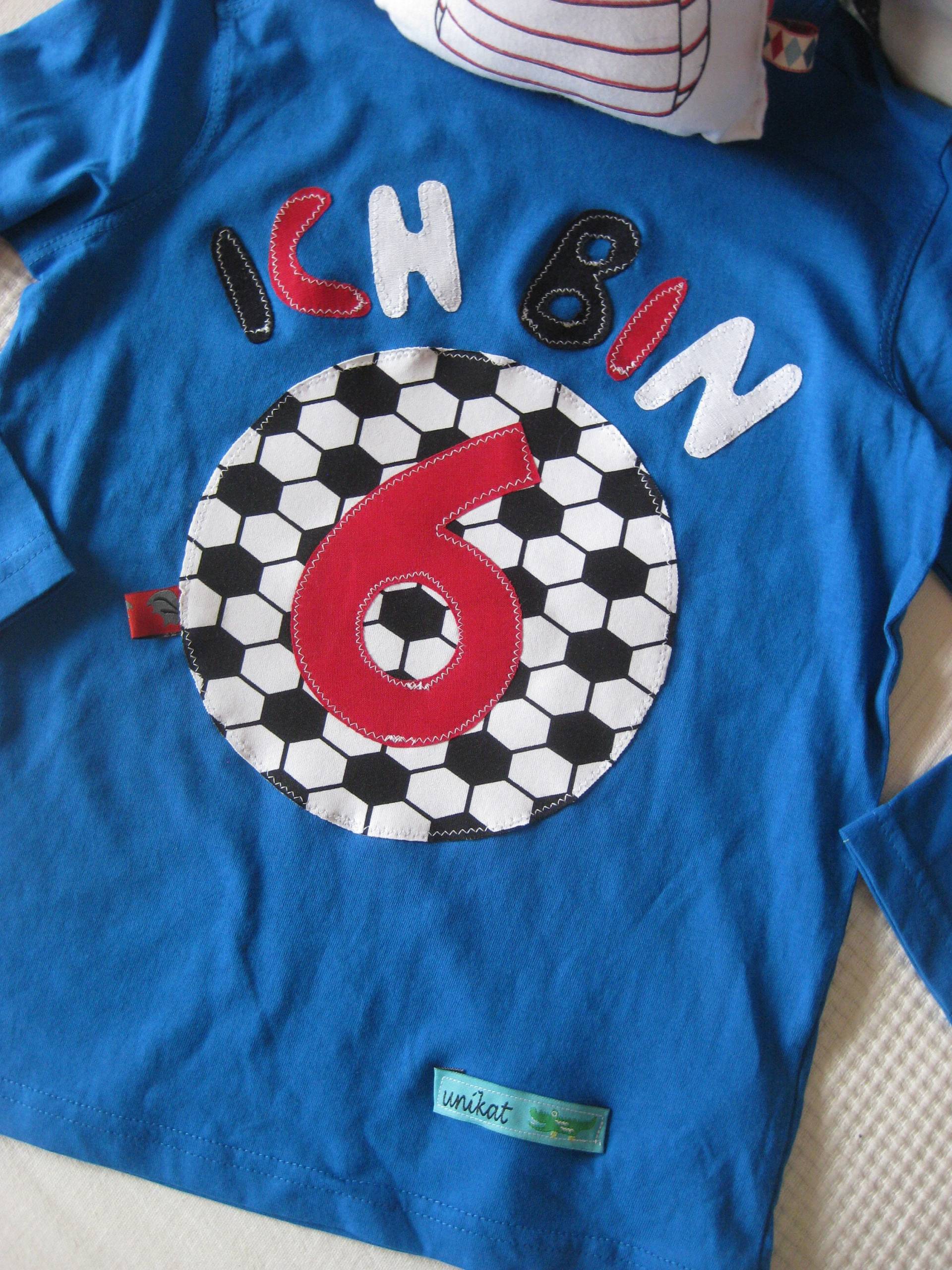 Geburtstagsshirtzahl Namefußballgeburtstagshirt Geburtstagsshirtzahl Namefußballgeburtstagshirt von KniknaKnallebunt