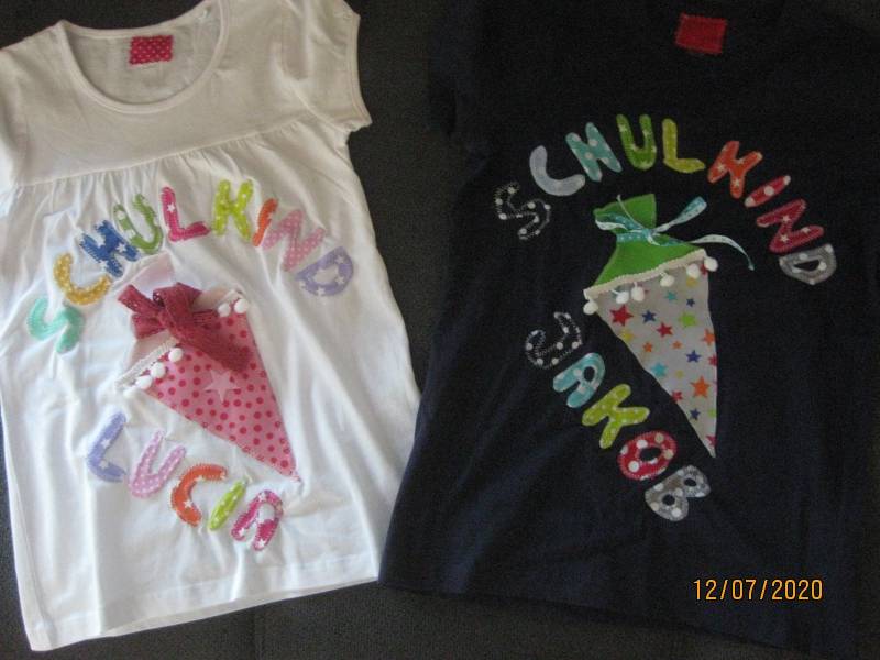 Schulkindshirtnamesternschultüteeinschulungi-Dötzchen Schulkindshirtnamesternschultüteeinschulungi-Dötzchen von KniknaKnallebunt