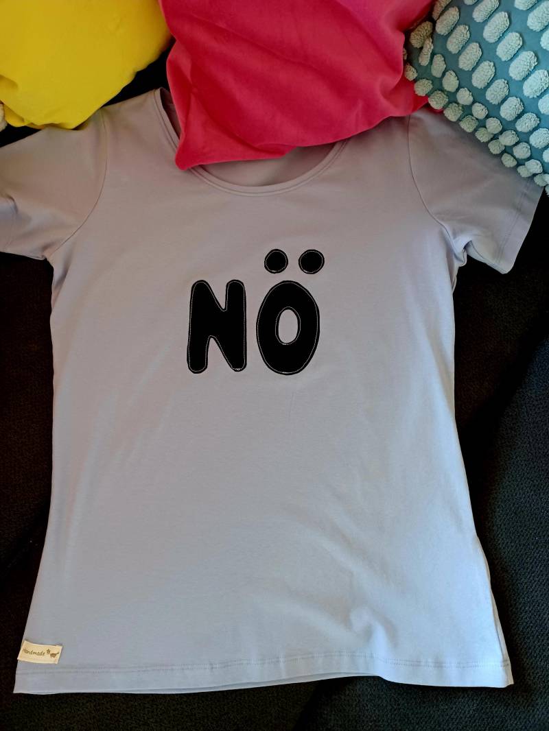 T-Shirtnöstatementmamagr.shellblaueinzelstücksofort Versandbereit von KniknaKnallebunt