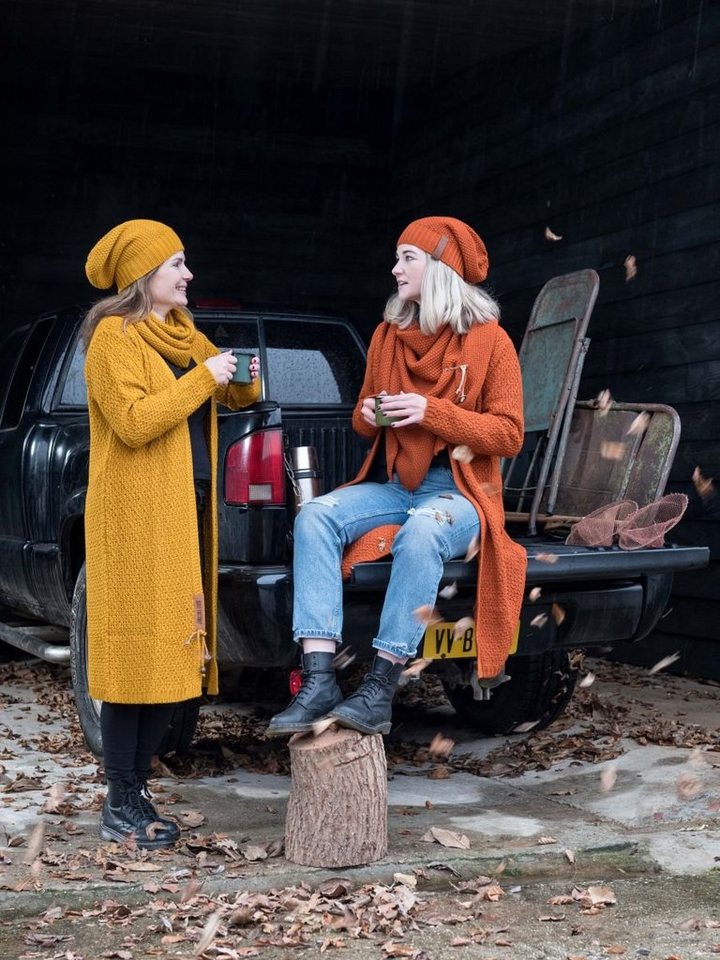 Knit Factory Strickmütze Coco Mützen One Size Glatt Rot (1-St) Mütze Strickmütze Kopfbedeckung Hut Wollmütze von Knit Factory