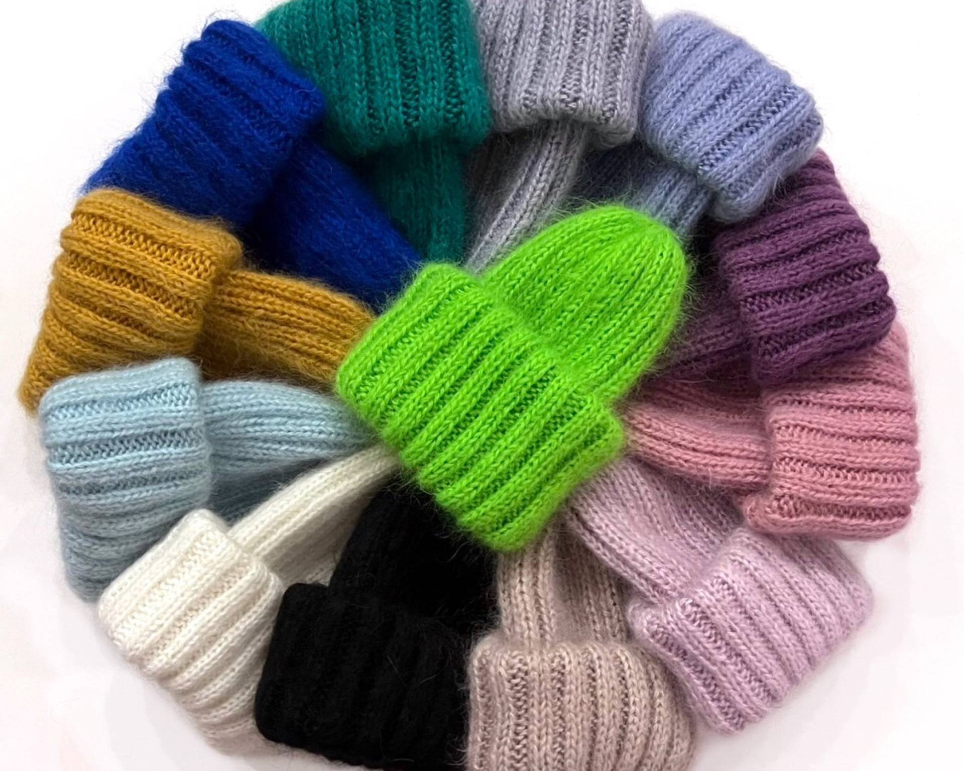 Chunky Mohair Beanie - Damen Wintermütze von KnitAccent