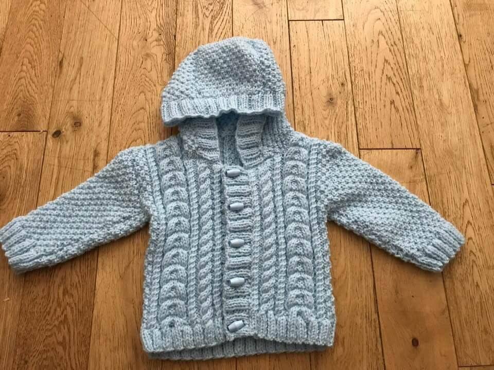 Aran Kapuzenpullover Aran Kapuzenpullover von KnitEdCreations