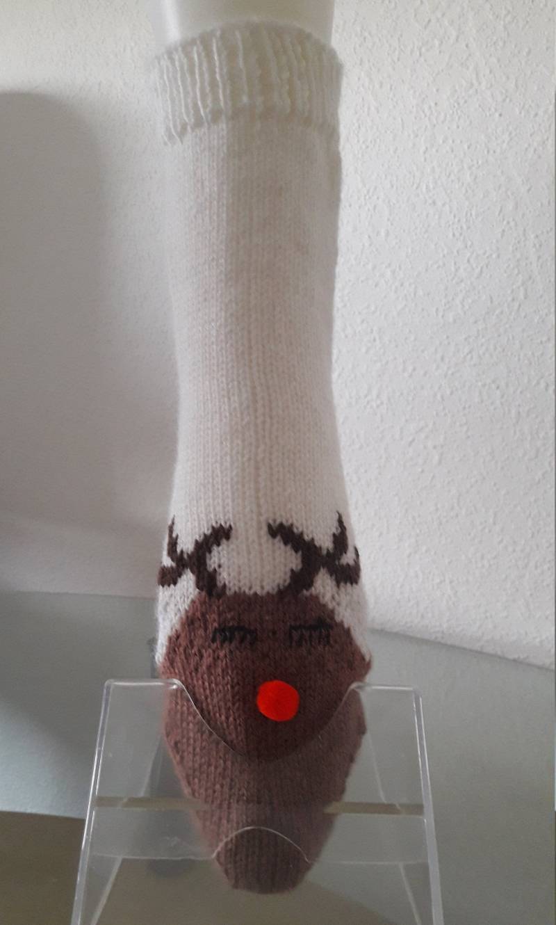Personalisierte Weihnachtsstrümpfe, Handgestrickte Socken, Familienstrümpfe, Winter-Familiensocken, Einzigartiges Weihnachtsgeschenk, Gestrickte von KnitKnotBoutique1