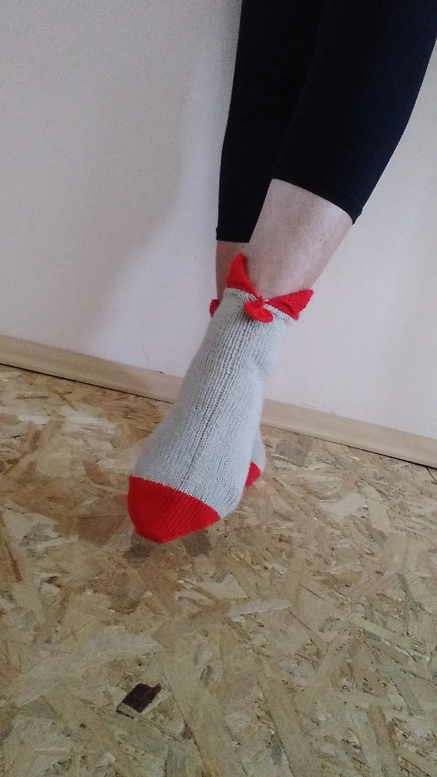 Wollsocken Frauensocken Mädchensocken Handgestrickte Socken Naturwolle Minimale Rote Warme Wintersocken Wollsocken Frauensocken Mädchensocken Handgestrickte Socken Naturwolle Minimale Rote Warme Wintersocken von KnitKnotBoutique1
