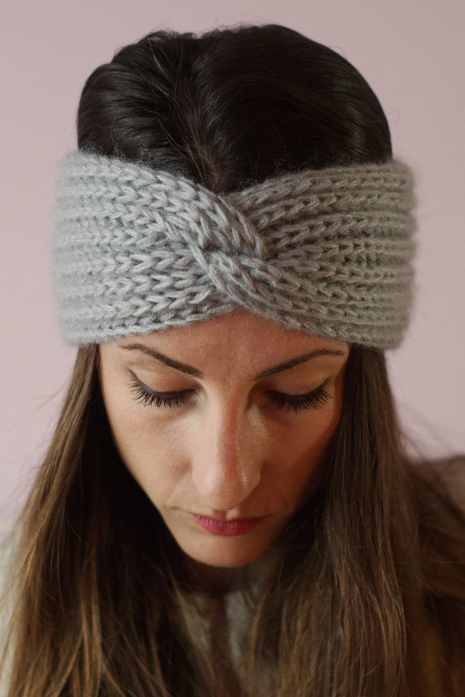 Graues Mohair Strickstirnband Handgefertigte Wolle, Ohrenwärmer Graues Mohair Strickstirnband Handgefertigte Wolle, Ohrenwärmer von KnitKnotSpace