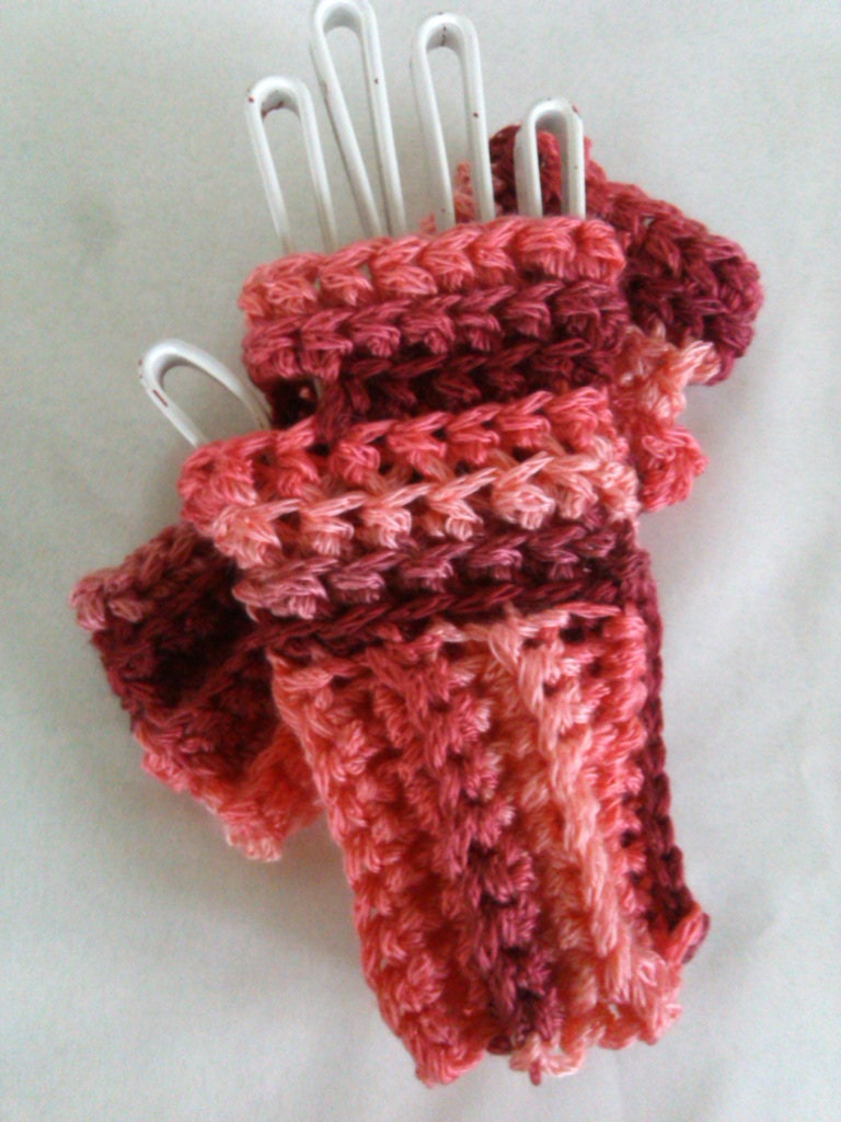 Terrakotta Gehäkelte Fingerlose Handschuhe - Sofort Versandfertig Terrakotta Gehäkelte Fingerlose Handschuhe - Sofort Versandfertig von KnitStyleMN