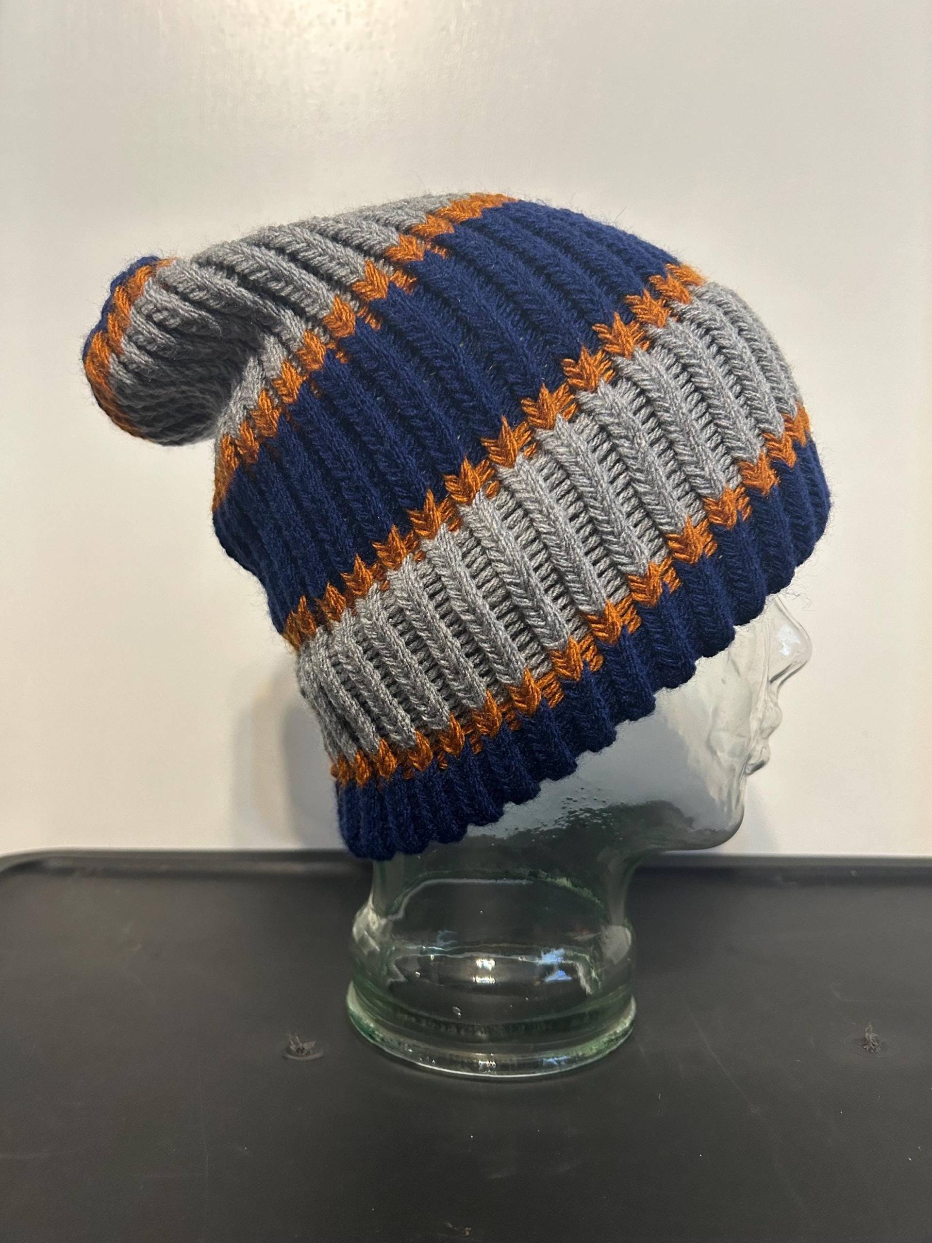 Orange/Blau/Grau Gestreifte Beanie Orange/Blau/Grau Gestreifte Beanie von KnitWitWiz