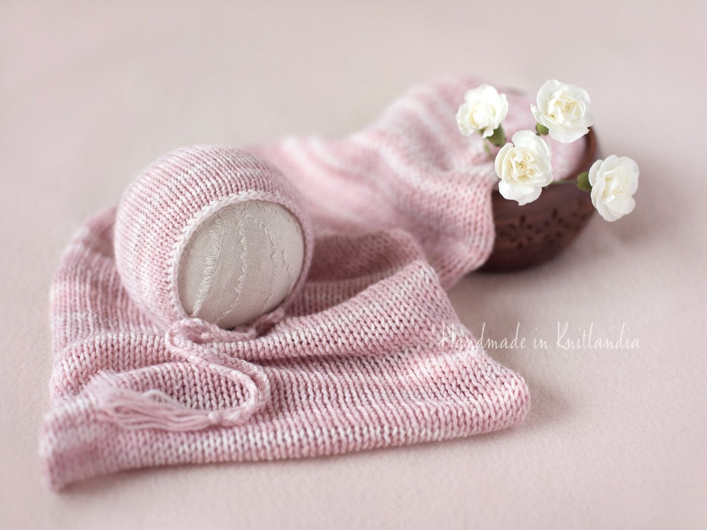 Tonale Wrap Und Mütze Set, Newborn Set in Pink, Grau Oder Pfirsich Farbtönen, Melange Mütze, Handgestrickte Neugeborenen Fotorequisite von Knitlandia