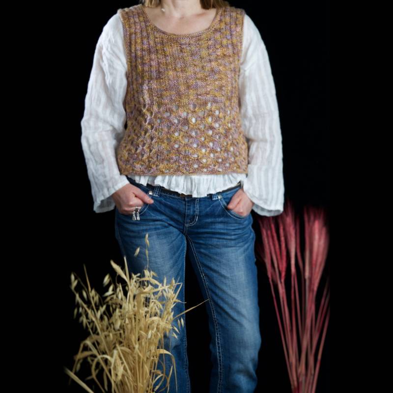 Cropped Lace Pullover Weste Handgestricktes Merinowolle Seidengarn Mit Zopfmuster, Größe Small Medium von Knitsha