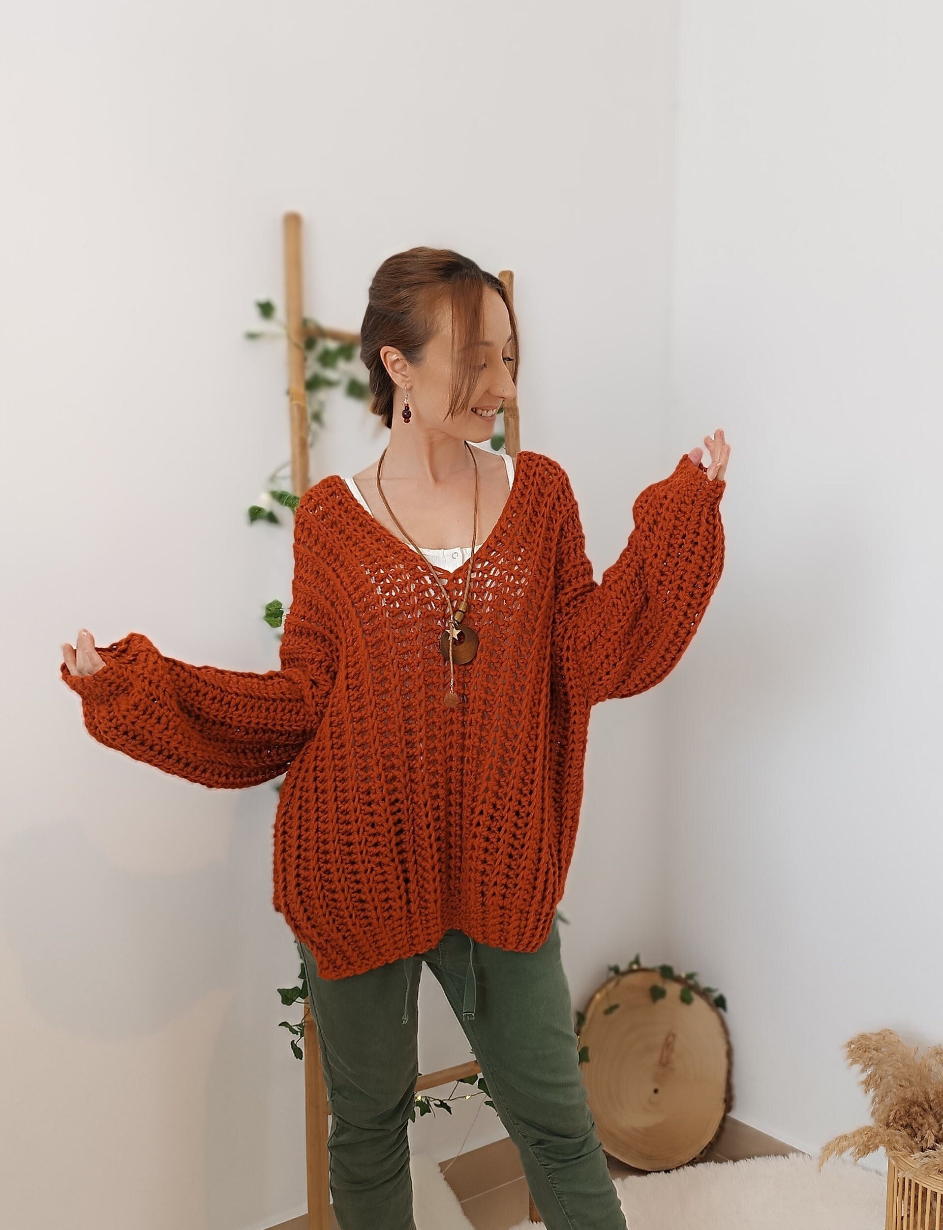 Rost Häkeln Pullover, V-Ausschnitt V Rücken Strick Pullover Kleid, Boho Kleidung von KnittedSpirit