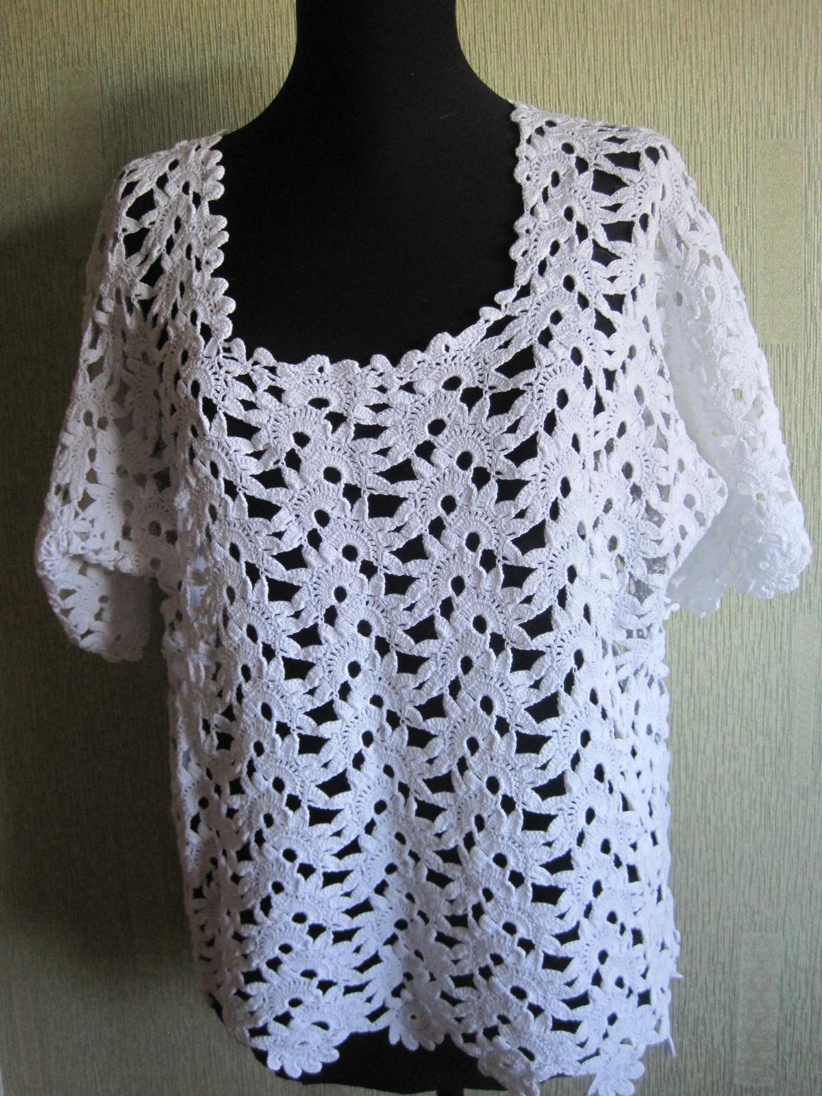 Neue, Elegante Und Schöne, Handgestrickte Bluse Aus Bio-Baumwolle Mit Durchbruchmuster, Designarbeit in Einzelexemplar. Immer Modisch. Klassiker von KnittedWarmGifts