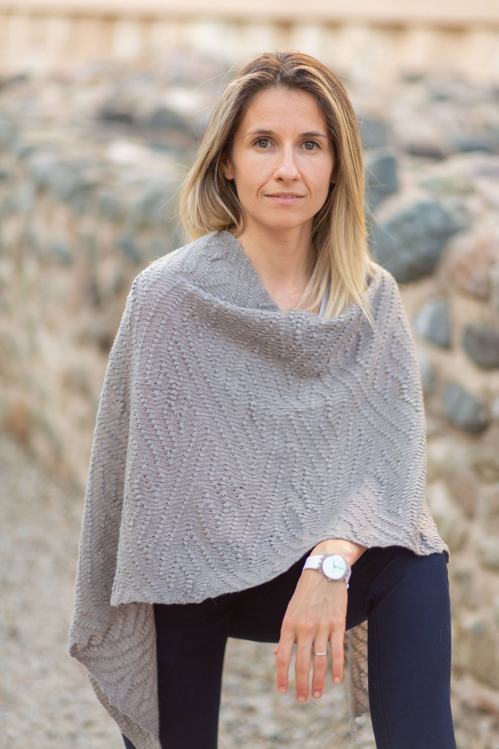 Linen & Cotton Grey Knit Poncho, Poncho, Natural Linen, Cover-Up, Tunic, Wrap, Cloak, Cape Linen & Cotton Grey Knit Poncho, Poncho, Natural Linen, Cover-Up, Tunic, Wrap, Cloak, Cape von KnittenClothing