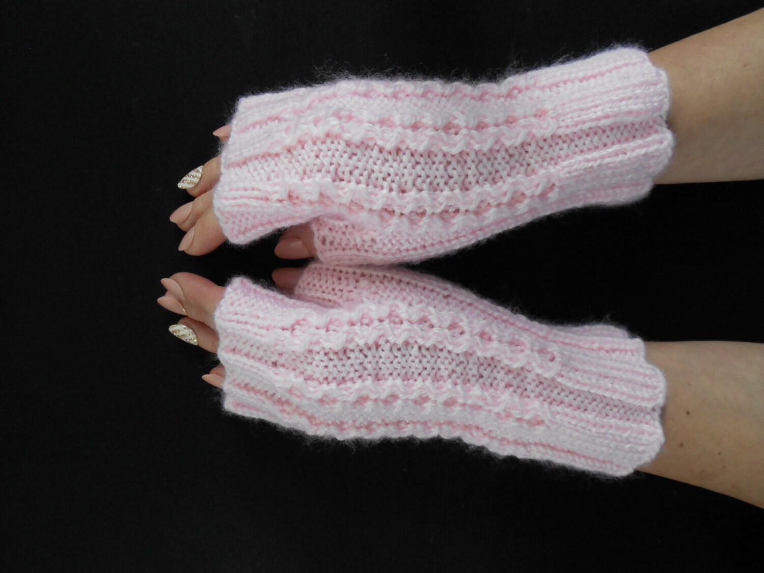 Fingerlose Stulpen | Handschuhe/Armstulpen Mit Arans/Zopf Fingerlose Stulpen | Handschuhe/Armstulpen Mit Arans/Zopf von KnittiKitty