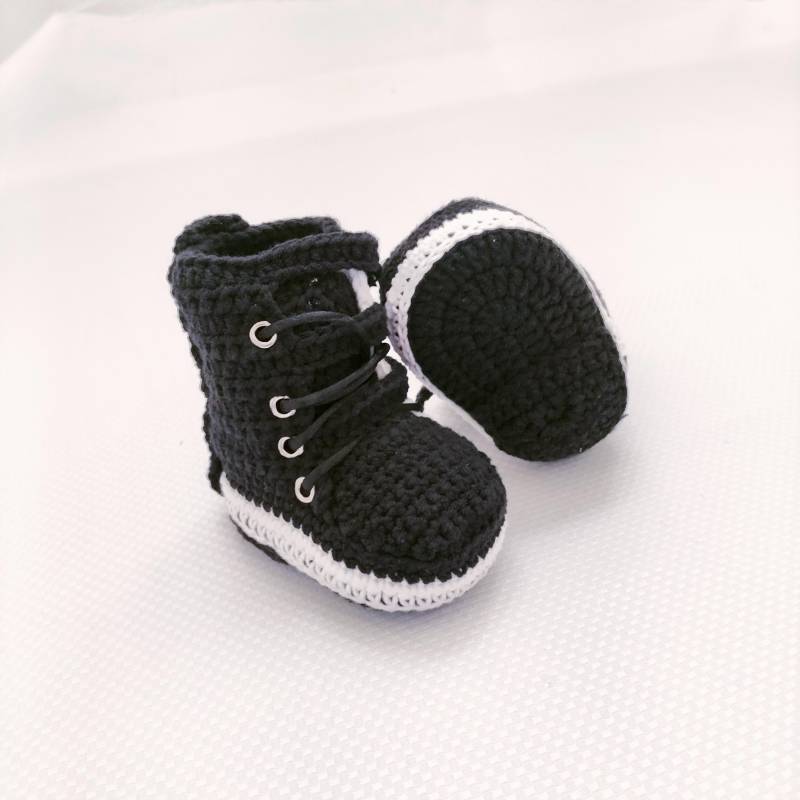 Gehäkelte Motorrad-Babystiefel, Hohe Schwarze Stiefel Biker, Neugeborene Motorradstiefel von KnittingARTwork