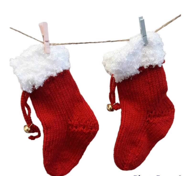 Gestrickte Baby Weihnachtssocken, Unisex Neugeborenen Weihnachtsmannsocken, Tannen Weihnachten von KnittingARTwork