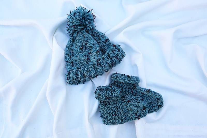 Passende Babymütze Und Schühchen Passende Babymütze Und Schühchen von KnittingKnest