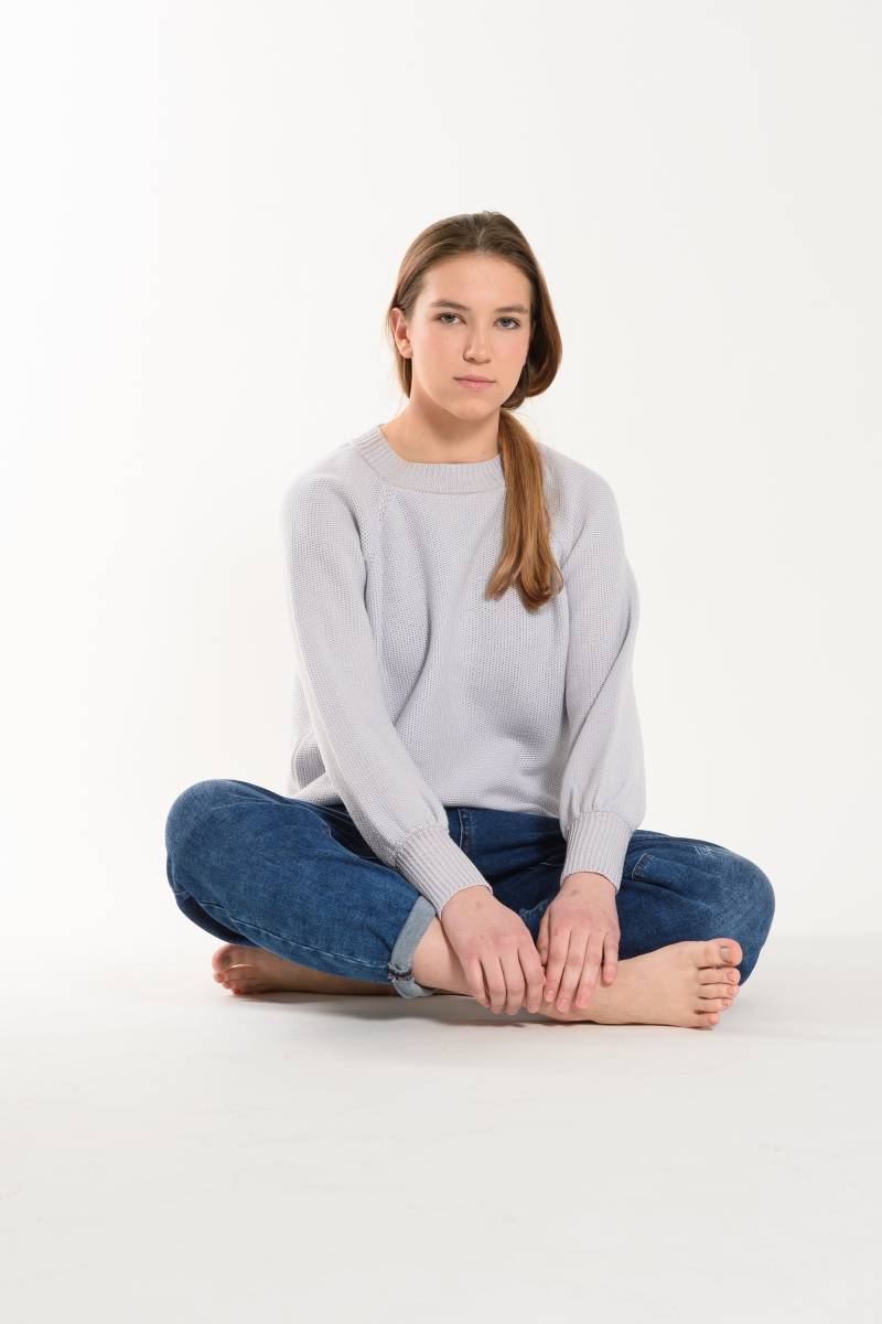 Grauer Strickpullover, Fair Trade Pullover, Merinopullover Für Den Sommer, Wolle, Stricktop Mit Langen Ärmeln von KnittingmaniaStudio