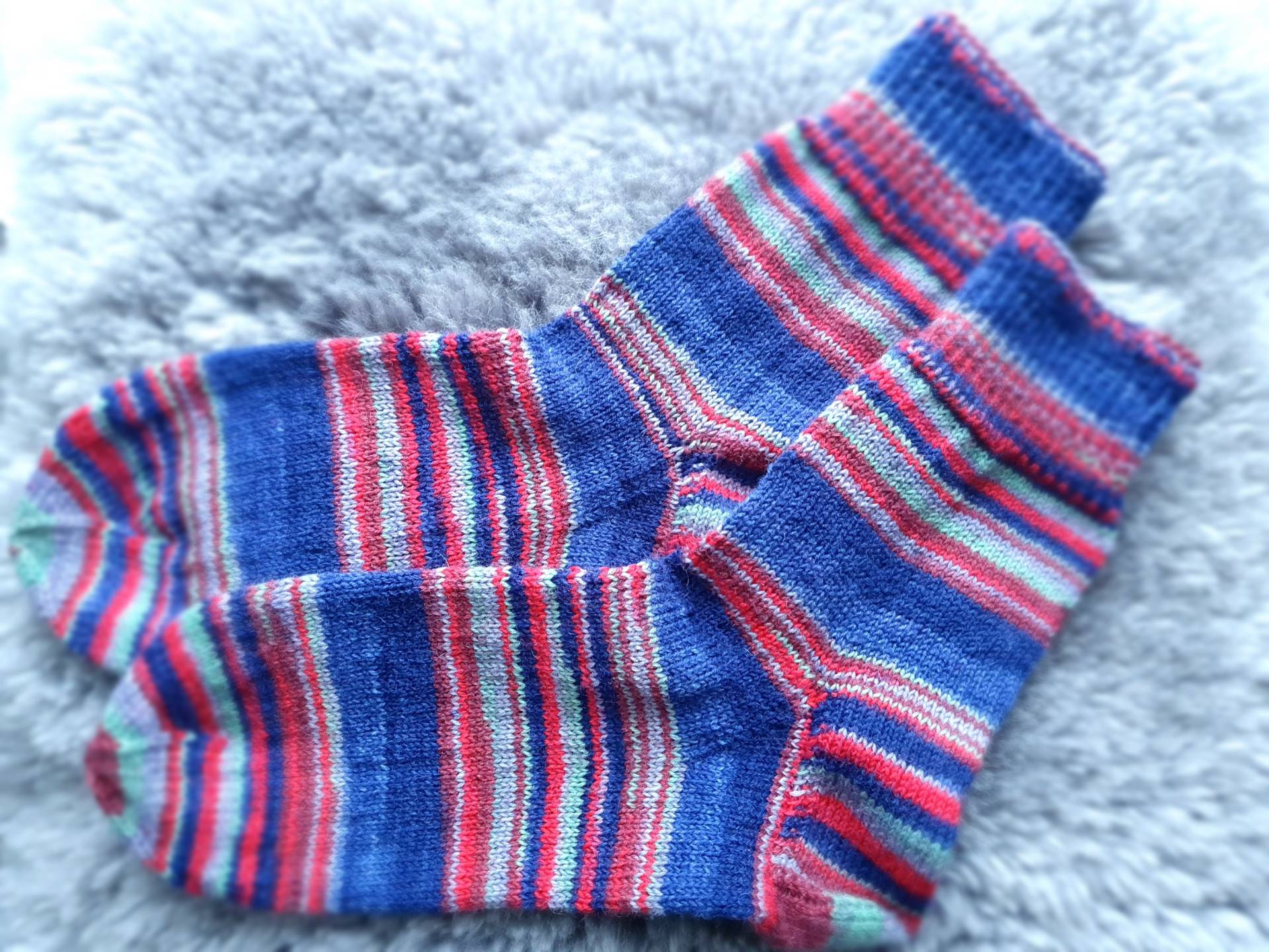 Handgestrickte Socken Gr. 45, 46, 47 Handgestrickte Socken Gr. 45, 46, 47 von KnitwearByLovers