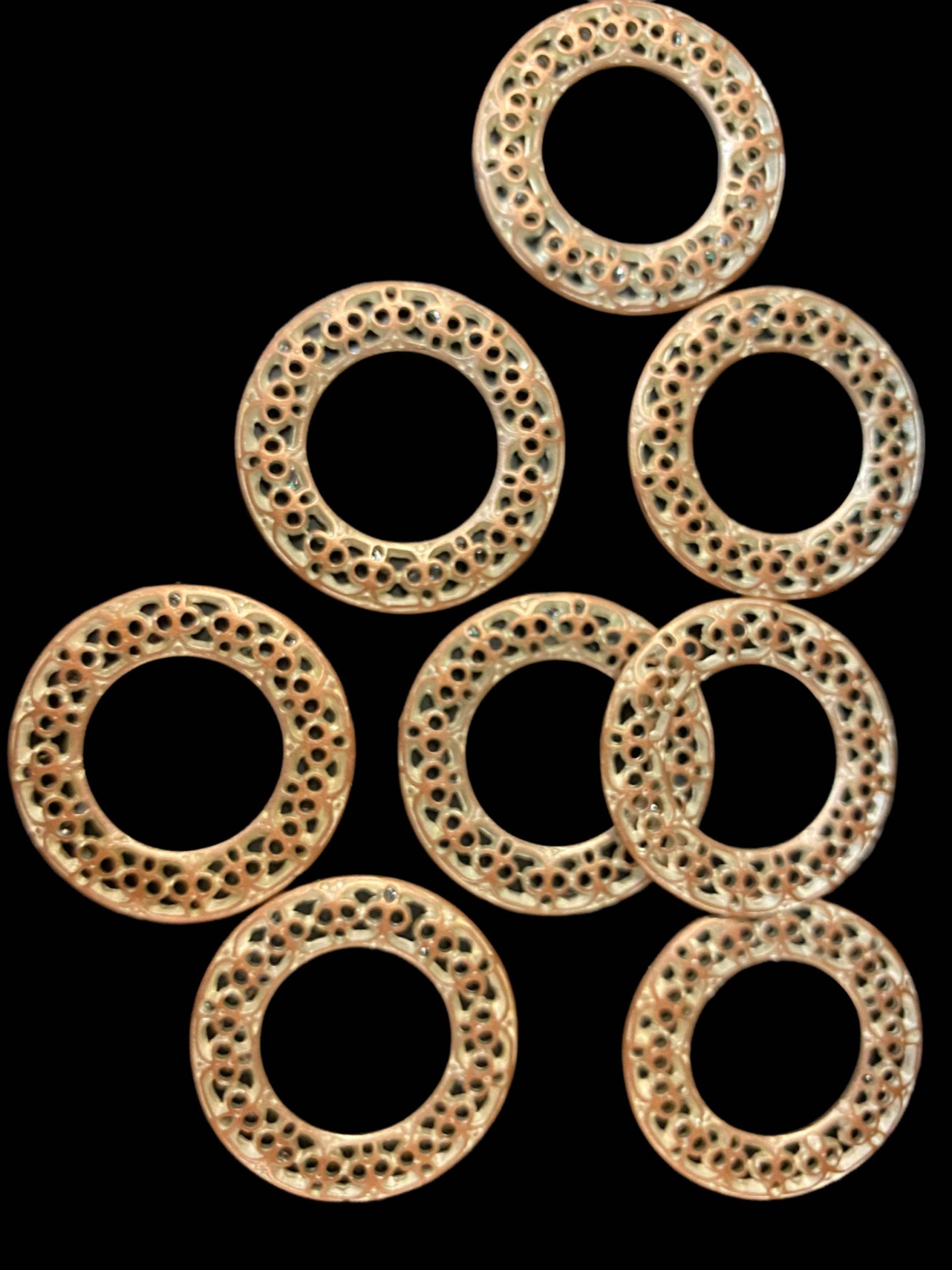 8 Schmuckelemente Zur Gestaltung Von Ohrringen, Broschen Und Anhängern. in Rosé-Silber, Vintage Look, 36mm, Für Schmuckgestaltung 8 Schmuckelemente Zur Gestaltung Von Ohrringen, Broschen Und Anhängern. in Rosé-Silber, Vintage Look, 36mm, Für Schmuckgestaltung von Knopfidee